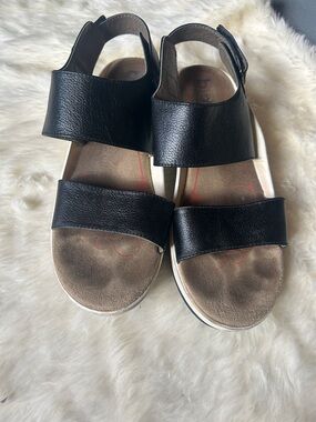 Bionica Black Leather Slingback Sandals